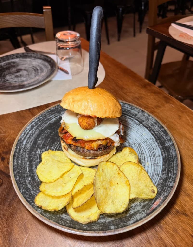 Godo Pork burger con parmigiana